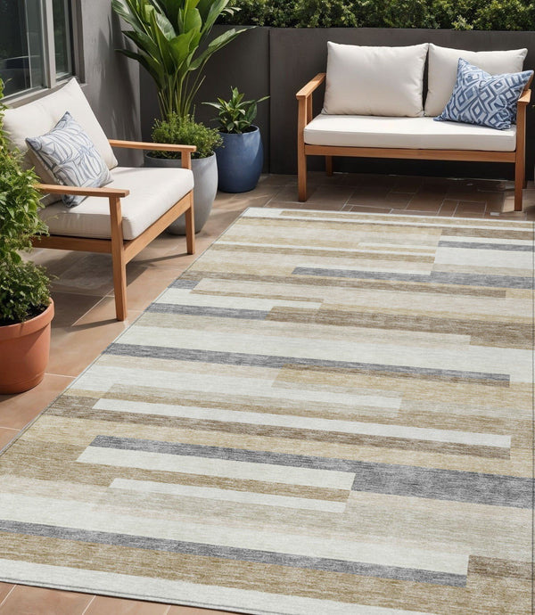 Homeroots 3' Striped Washable Area Rug For Indoor And Outdoor Spaces - Durable, Stylish, And Easy To Maintain Ivory Polyester 613285