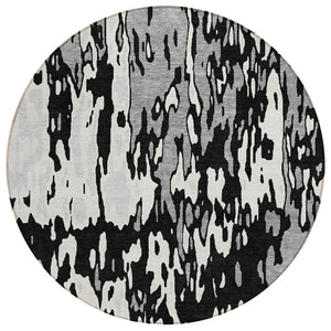 HomeRoots 5' Black and Ivory Abstract Area Rug - Modern, Durable, Washable Design for Indoor and Outdoor Use 8' Round 613328