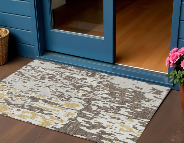 Homeroots 3' X 5' Elegant Abstract Washable Area Rug For Indoor And Outdoor Spaces - Durable & Stylish Design Brown Polyester 613332