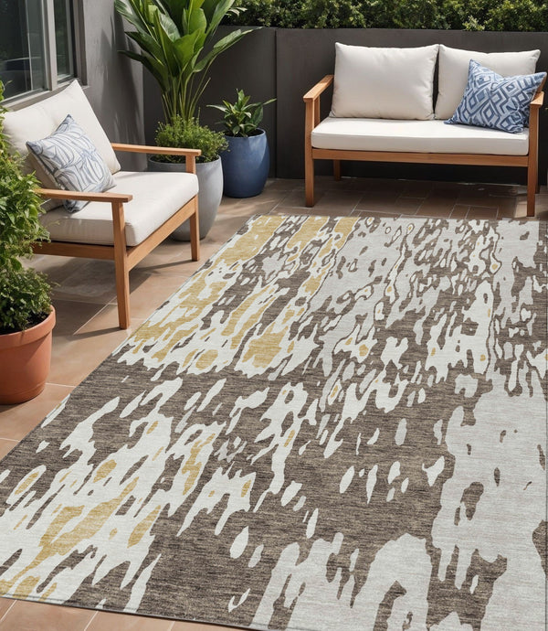 Homeroots 3' X 5' Elegant Abstract Washable Area Rug For Indoor And Outdoor Spaces - Durable & Stylish Design Brown Polyester 613333