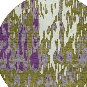 Homeroots 3' X 5' Elegant Abstract Washable Area Rug For Indoor And Outdoor Spaces - Durable & Stylish Design Olive Green Polyester 613358