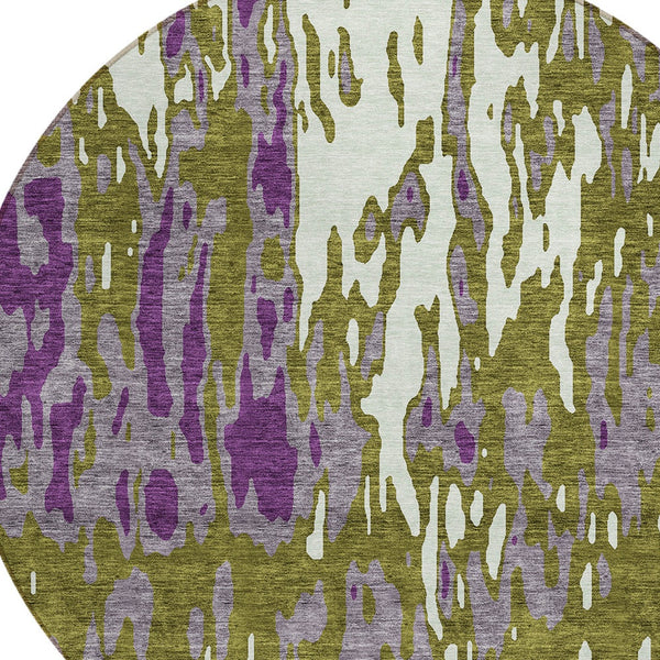 Homeroots 3' X 5' Elegant Abstract Washable Area Rug For Indoor And Outdoor Spaces - Durable & Stylish Design Olive Green Polyester 613358