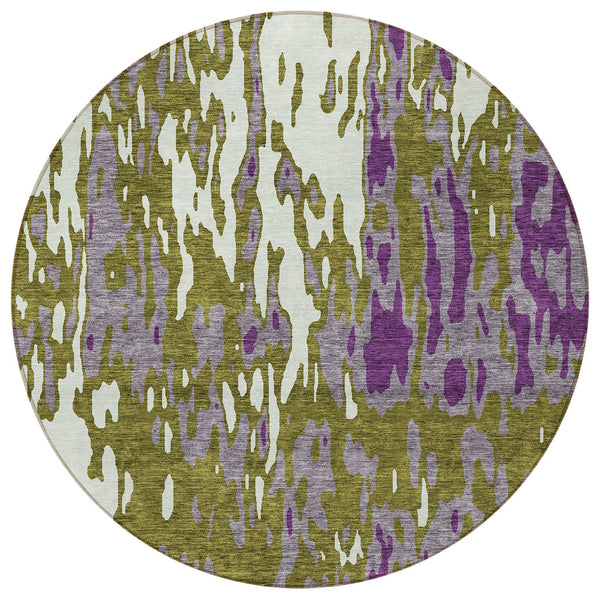 Homeroots 3' X 5' Elegant Abstract Washable Area Rug For Indoor And Outdoor Spaces - Durable & Stylish Design Olive Green Polyester 613358