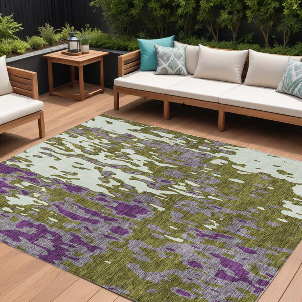 Homeroots 3' X 5' Elegant Abstract Washable Area Rug For Indoor And Outdoor Spaces - Durable & Stylish Design Olive Green Polyester 613361