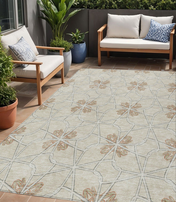Homeroots 3' Stylish Geometric Washable Area Rug For Indoor Or Outdoor Use - Durable, Stain-resistant Design Beige Polyester 613399