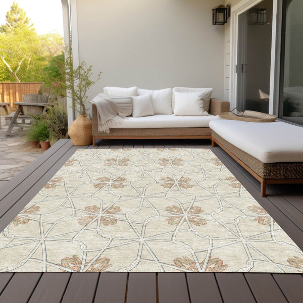 Homeroots 3' Stylish Geometric Washable Area Rug For Indoor Or Outdoor Use - Durable, Stain-resistant Design Beige Polyester 613402