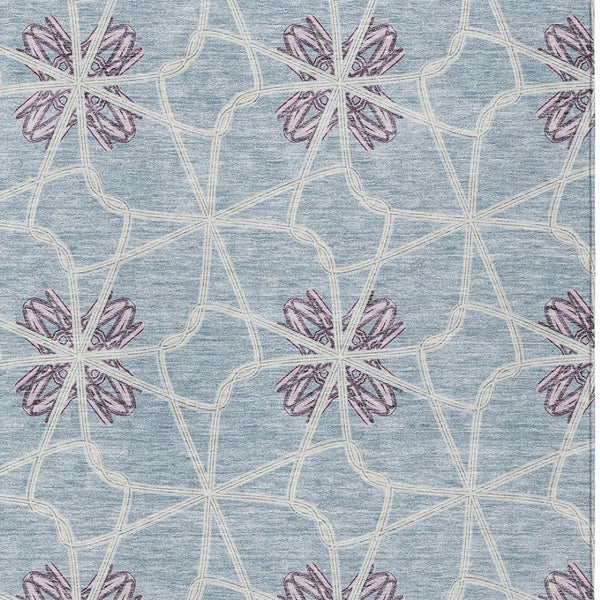 Homeroots 3' Stylish Geometric Washable Area Rug For Indoor Or Outdoor Use - Durable, Stain-resistant Design Denim Blue Polyester 613428