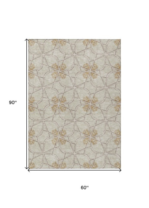 Homeroots 3' Stylish Geometric Washable Area Rug For Indoor Or Outdoor Use - Durable, Stain-resistant Design Ivory Polyester 613435