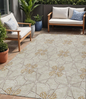 Homeroots 3' Stylish Geometric Washable Area Rug For Indoor Or Outdoor Use - Durable, Stain-resistant Design Ivory Polyester 613435