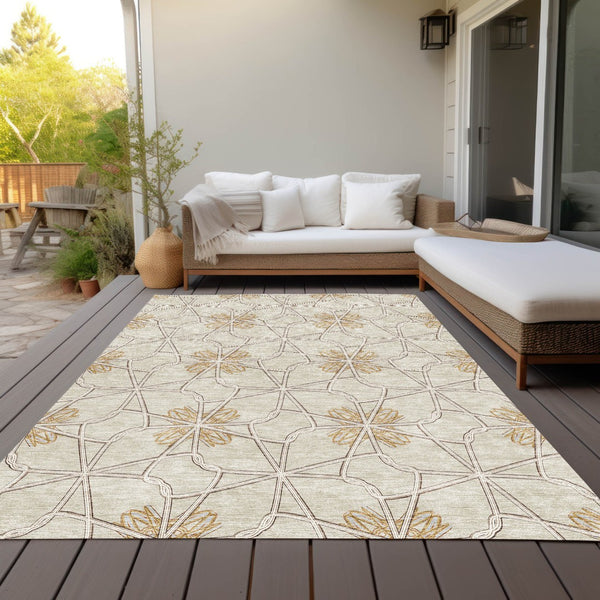 Homeroots 3' Stylish Geometric Washable Area Rug For Indoor Or Outdoor Use - Durable, Stain-resistant Design Ivory Polyester 613439