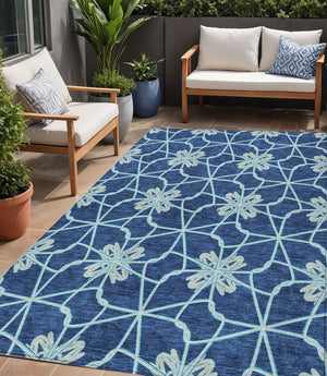 Homeroots 3' Stylish Geometric Washable Area Rug For Indoor Or Outdoor Use - Durable, Stain-resistant Design Navy Blue Polyester 613441
