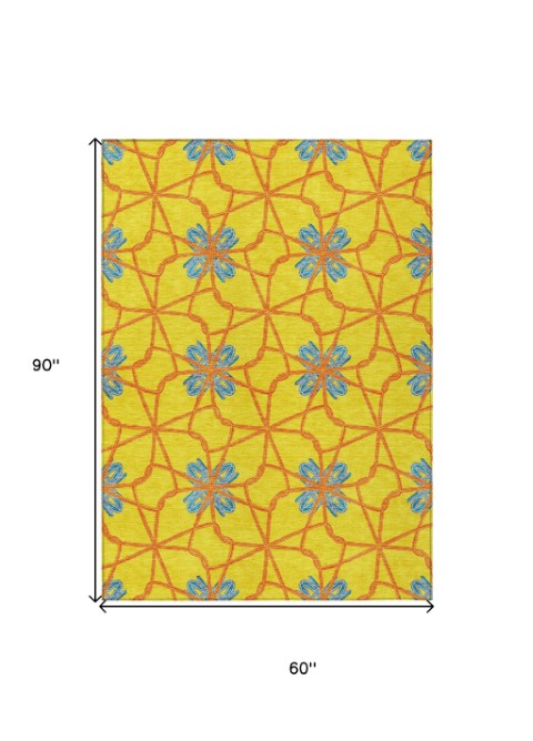Homeroots 3' Stylish Geometric Washable Area Rug For Indoor Or Outdoor Use - Durable, Stain-resistant Design Yellow Polyester 613453
