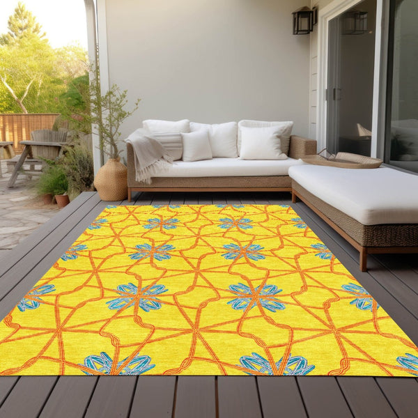 HomeRoots 5' Geometric Yellow and Teal Area Rug - Stylish, Washable Design for Indoor and Outdoor Use 10' X 14' 613457
