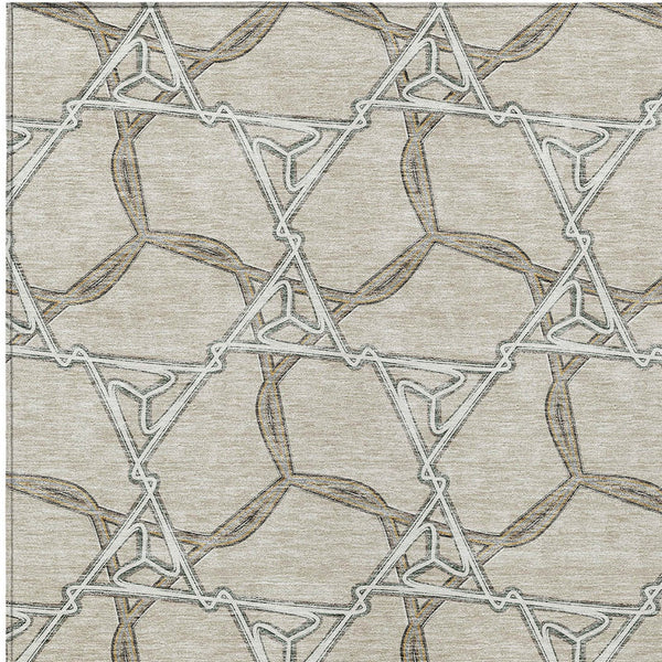 Homeroots 3' Geometric Washable Indoor Outdoor Area Rug - Stylish, Durable Design For Home & Patio Spaces Beige Polyester 613461