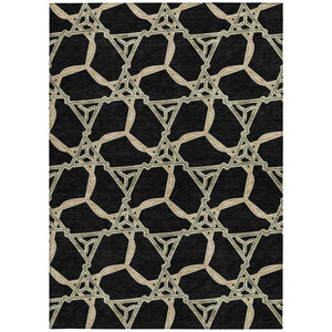 Homeroots 3' Geometric Washable Indoor Outdoor Area Rug - Stylish, Durable Design For Home & Patio Spaces Black Polyester 613465