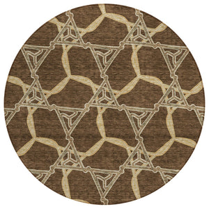 HomeRoots 5' Brown and Beige Geometric Area Rug - Stylish, Washable, Durable for Indoor and Outdoor Use 8' Round 613478