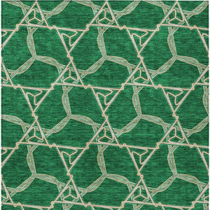 Homeroots 3' Geometric Washable Indoor Outdoor Area Rug - Stylish, Durable Design For Home & Patio Spaces Emerald Polyester 613495