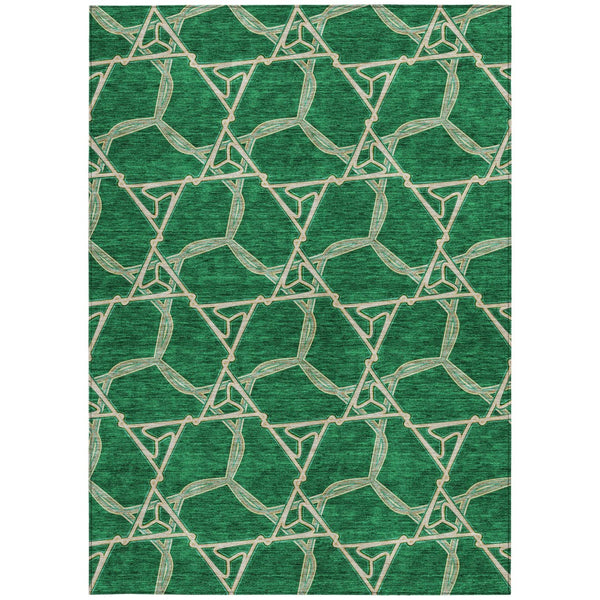Homeroots 3' Geometric Washable Indoor Outdoor Area Rug - Stylish, Durable Design For Home & Patio Spaces Emerald Polyester 613497