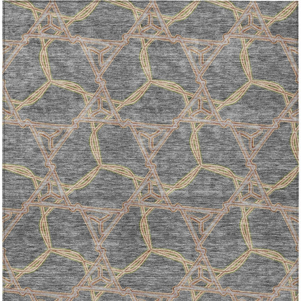 Homeroots 3' Geometric Washable Indoor Outdoor Area Rug - Stylish, Durable Design For Home & Patio Spaces Gray Polyester 613501