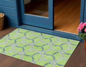 Homeroots 3' Geometric Washable Indoor Outdoor Area Rug - Stylish, Durable Design For Home & Patio Spaces Lime Green Polyester 613506