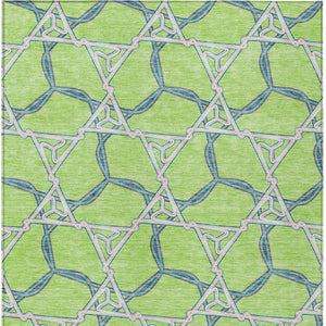 Homeroots 3' Geometric Washable Indoor Outdoor Area Rug - Stylish, Durable Design For Home & Patio Spaces Lime Green Polyester 613507