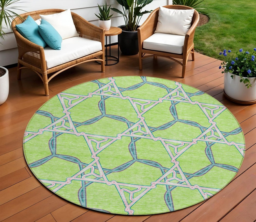 HomeRoots 5' Modern Geometric Lime Green & Blue Washable Area Rug for Indoor & Outdoor Spaces, Stain-Resistant 8' Round 613508