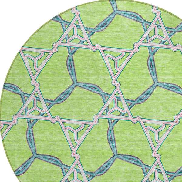 Homeroots 3' Geometric Washable Indoor Outdoor Area Rug - Stylish, Durable Design For Home & Patio Spaces Lime Green Polyester 613508