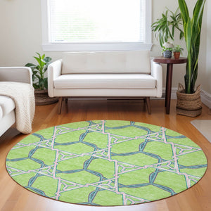Homeroots 3' Geometric Washable Indoor Outdoor Area Rug - Stylish, Durable Design For Home & Patio Spaces Lime Green Polyester 613508