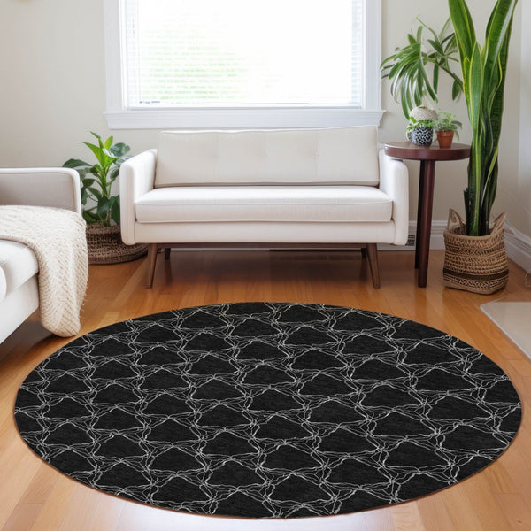 Homeroots 3' X 5' Geometric Washable Area Rug For Indoor & Outdoor Spaces - Durable & Stylish Design Black Polyester 613544