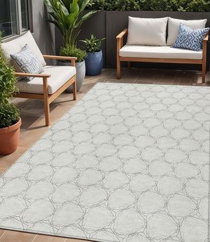 HomeRoots 5' Modern Ivory and Black Geometric Area Rug - Stylish, Washable, Ideal for Indoor and Outdoor Spaces 5' X 8' 613555