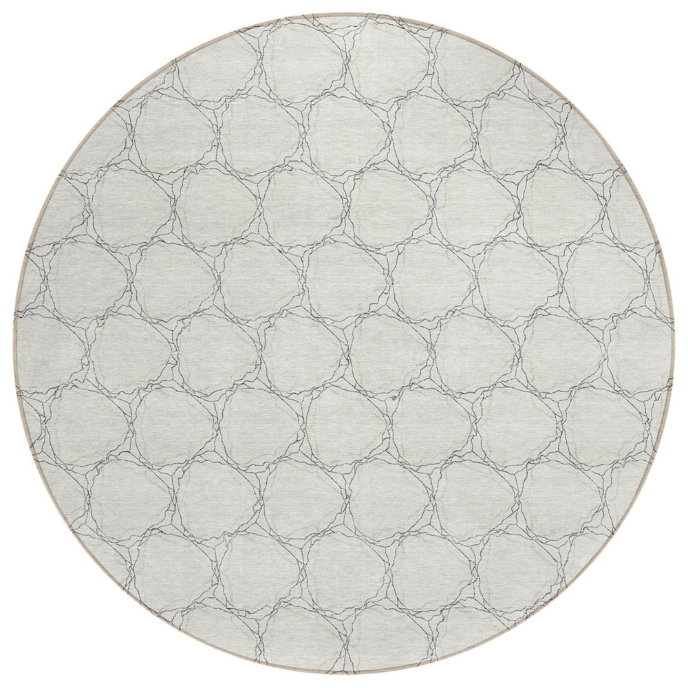 HomeRoots 5' Modern Ivory and Black Geometric Area Rug - Stylish, Washable, Ideal for Indoor and Outdoor Spaces 8' Round 613556