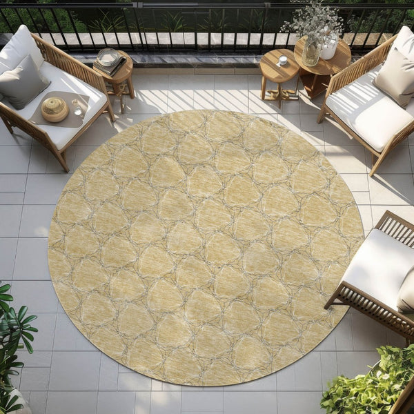 HomeRoots 5' Durable Wheat and Gray Geometric Area Rug – Versatile, Washable Design for Indoor and Outdoor Use 8' Round 613598