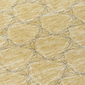 HomeRoots 5' Durable Wheat and Gray Geometric Area Rug – Versatile, Washable Design for Indoor and Outdoor Use 8' Round 613598