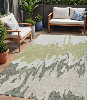HomeRoots 5' Sage and Ivory Abstract Area Rug - Washable, Durable Indoor-Outdoor Design for Stylish Spaces 5' X 8' 613603
