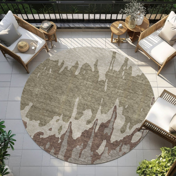 HomeRoots 5' Stylish Beige and Taupe Abstract Area Rug – Washable, Durable, Perfect for Indoor and Outdoor Use 8' Round 613610