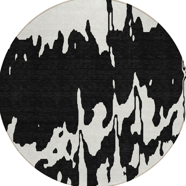 HomeRoots 5' Versatile Black and Ivory Abstract Indoor Outdoor Rug - Washable, Durable, Stylish for Any Space 8' Round 613616