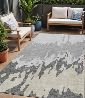 HomeRoots 5' Modern Gray and Silver Abstract Washable Indoor Outdoor Area Rug for Versatile Spaces and Style 5' X 8' 613627