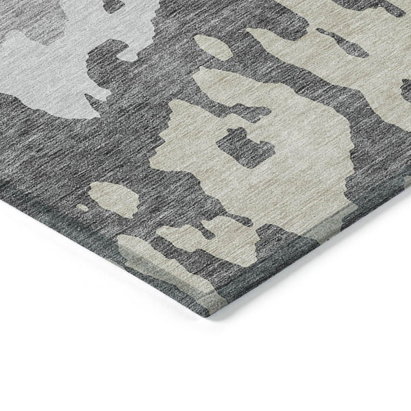HomeRoots 5' Modern Gray and Silver Abstract Washable Indoor Outdoor Area Rug for Versatile Spaces and Style 8' X 10' 613629