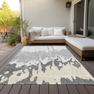 HomeRoots 5' Modern Gray and Silver Abstract Washable Indoor Outdoor Area Rug for Versatile Spaces and Style 9' X 12' 613630