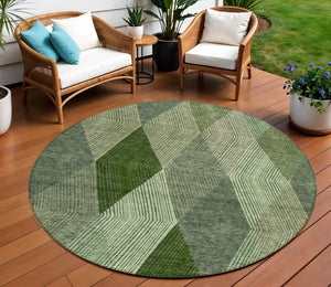 HomeRoots 5' Washable Argyle Area Rug in Mint Green & Sage – Durable, Stylish for Indoor & Outdoor Spaces 8' Round 613689