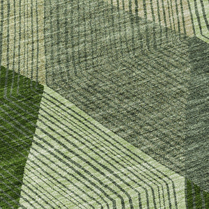 HomeRoots 5' Washable Argyle Area Rug in Mint Green & Sage – Durable, Stylish for Indoor & Outdoor Spaces 8' Round 613689