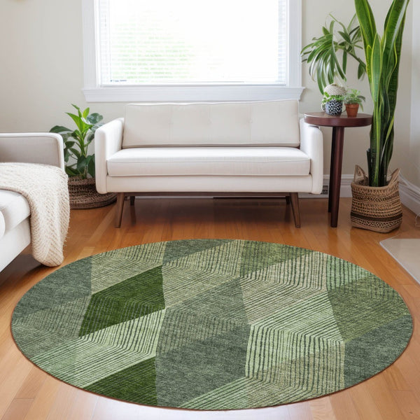 HomeRoots 5' Washable Argyle Area Rug in Mint Green & Sage – Durable, Stylish for Indoor & Outdoor Spaces 8' Round 613689