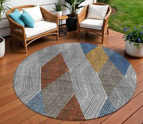 HomeRoots 5' Stylish Gray, Gold, and Blue Argyle Washable Area Rug for Indoor and Outdoor Spaces, Durable & Elegant 8' Round 613695