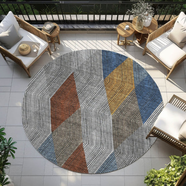 HomeRoots 5' Stylish Gray, Gold, and Blue Argyle Washable Area Rug for Indoor and Outdoor Spaces, Durable & Elegant 8' Round 613695