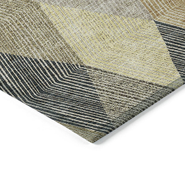 HomeRoots 5' Washable Indoor Outdoor Area Rug in Classic Brown Gold Taupe Argyle - Durable & Easy Care 5' X 8' 613706