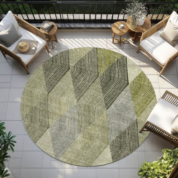 HomeRoots 5' Argyle Area Rug - Olive Green, Gray & Ivory - Washable, Durable for Indoor & Outdoor Use 8' Round 613713