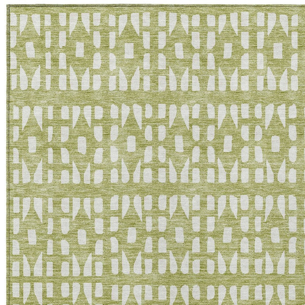 HomeRoots 5' Sage and Ivory Geometric Area Rug - Stylish, Washable, Durable for Indoor and Outdoor Spaces 5' X 8' 613748