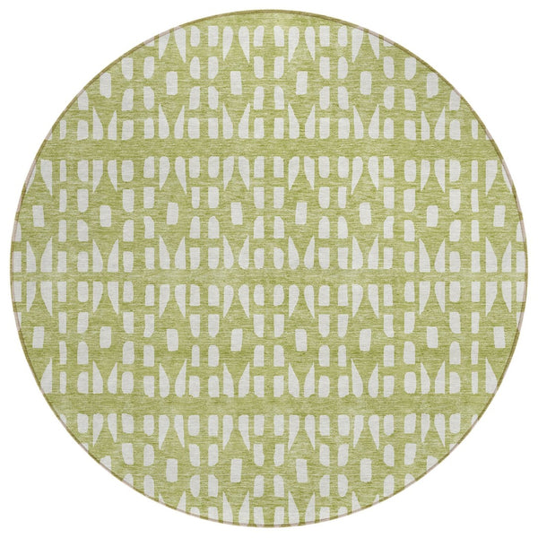 HomeRoots 5' Sage and Ivory Geometric Area Rug - Stylish, Washable, Durable for Indoor and Outdoor Spaces 8' Round 613749