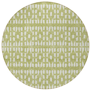 HomeRoots 5' Sage and Ivory Geometric Area Rug - Stylish, Washable, Durable for Indoor and Outdoor Spaces 8' Round 613749