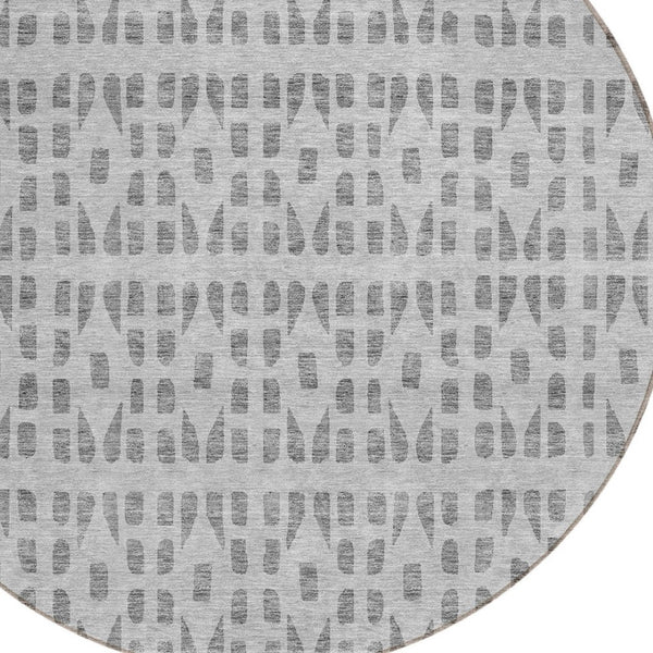 HomeRoots 5' Gray and Ivory Geometric Area Rug - Durable, Washable, Stylish Accent for Indoor or Outdoor Use 8' Round 613773
